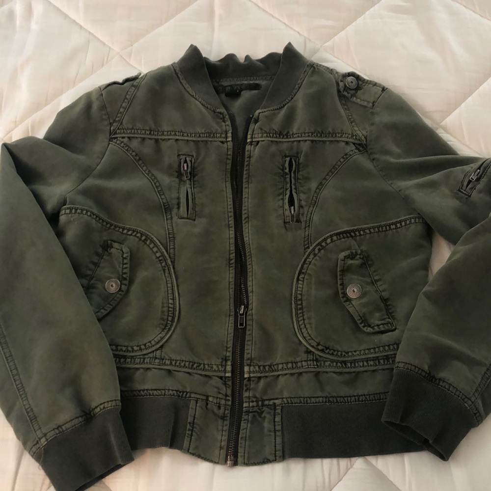 GREEN BOMBER JACKET
